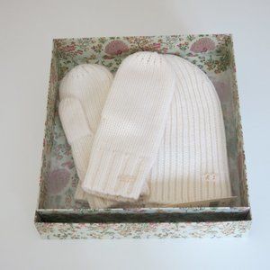 Tory Burch White Ribbed Merino Wool Mitten & Hat Gift Set Brand New